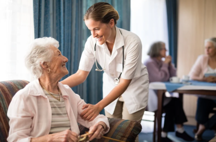 Top Considerations When Choosing Memory Care for Your Loved Ones in Newport Mesa